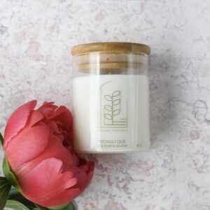 Sojowa świeca zapachowa – Peonia i Oud 150g