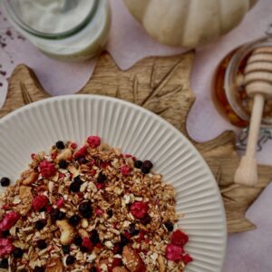 Granola owsiana owoce leśne
