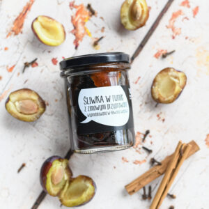 Śliwka w rumie w zimowych przyprawach